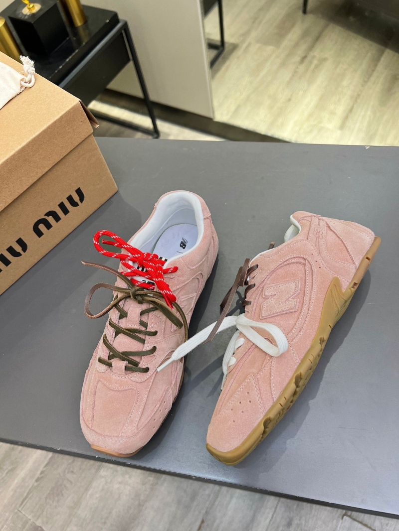 Miu Miu Casual Shoes